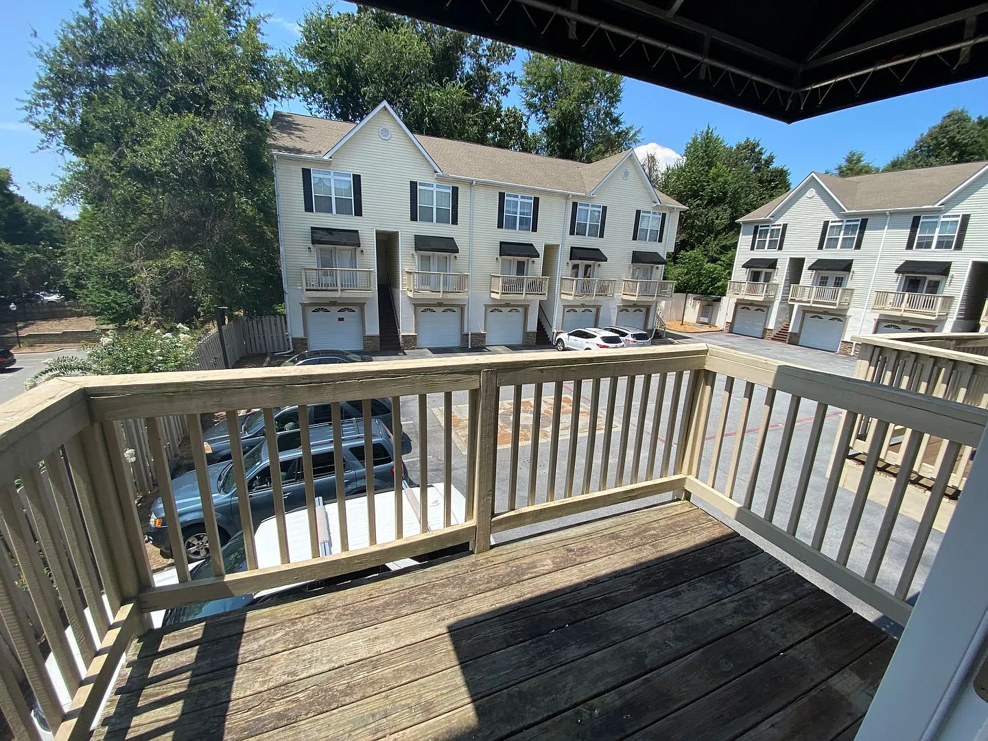 3 Bedroom/ 3 Bath Atclemson Courtyard Available August 14th — Photo 2