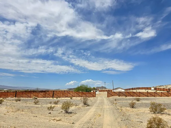 2300 Bullion Mountain Rd, Twentynine Palms, CA 92277