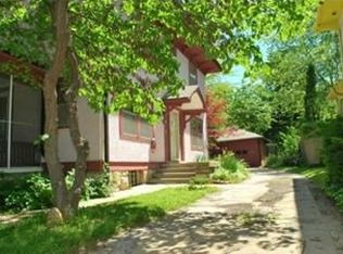 5605 Rockhill Rd, Kansas City, MO 64110