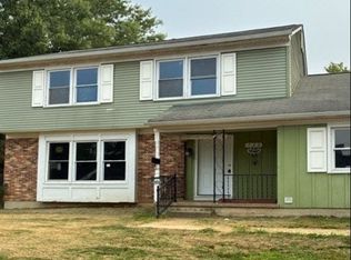 135 Quail Hollow Dr, Dover, DE 19904