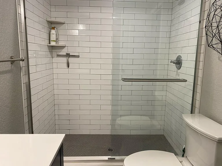 1421 Washington Ave #E — Photo 10