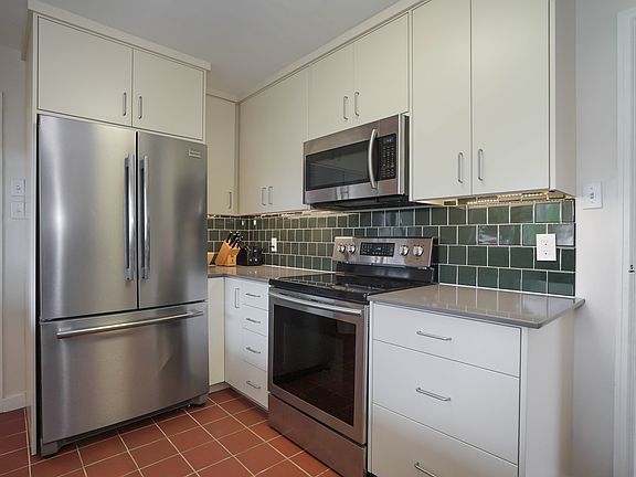 5th image of 3254 E Elgin Dr