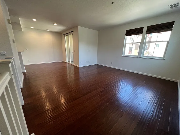 1141 Rock Ave — Photo 7