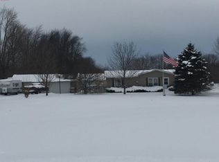 61398 40th St, Paw Paw, MI 49079