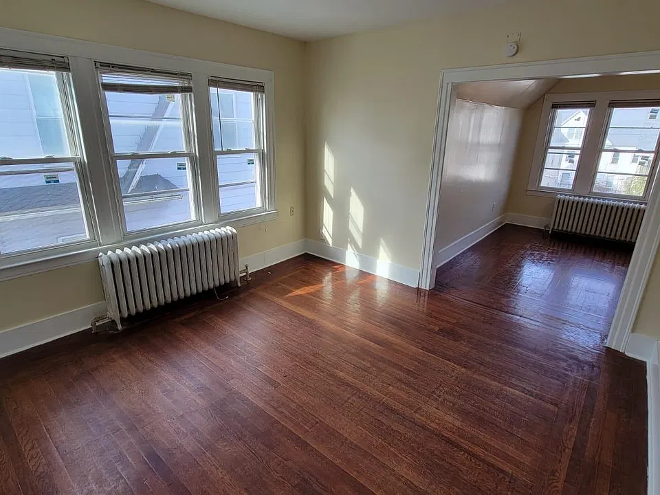 33 Whittlesey Ave #3