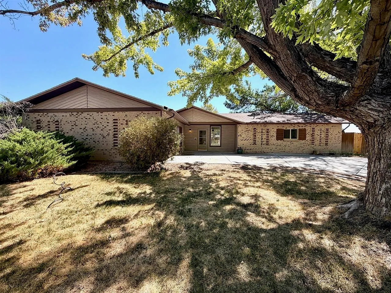 3 bed, 1788 sqft, $2,950 — Photo 1
