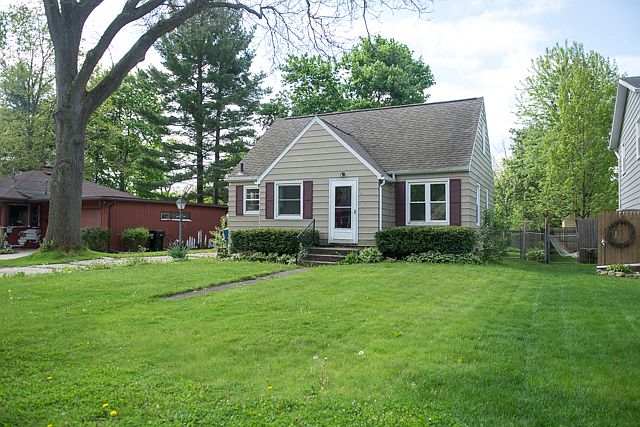 1st image of 2615 Lorraine Ave