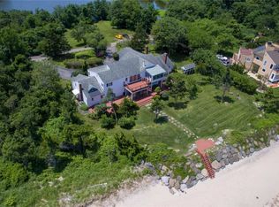 3 Sea Shell Ln, Fort Salonga, NY 11768
