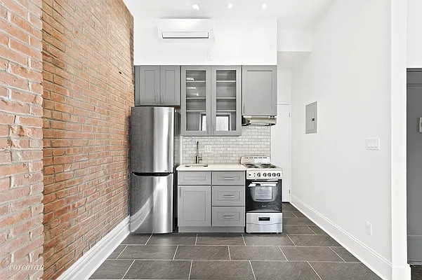 Rented by Corcoran | media 17