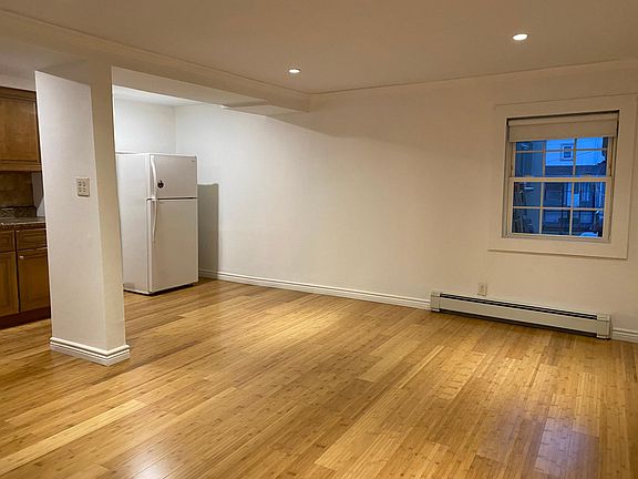 3rd image of 26 Orlando St
