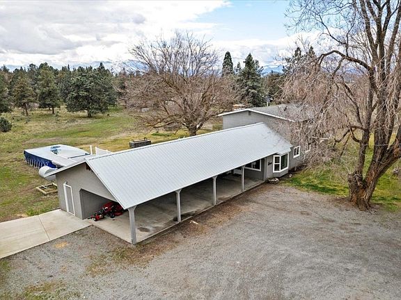 3rd image of 8424 Juniper Ln
