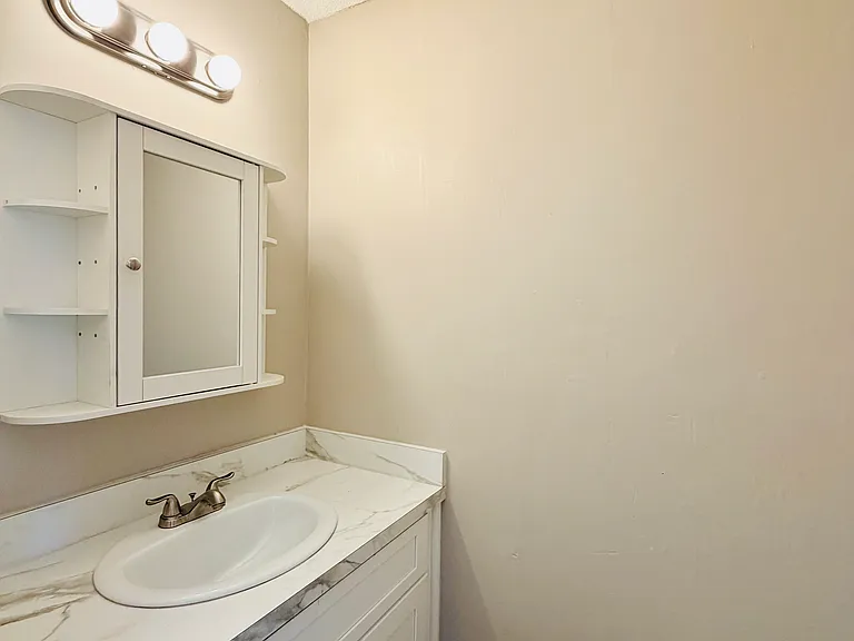 6 Almond Ct #5A — Photo 6