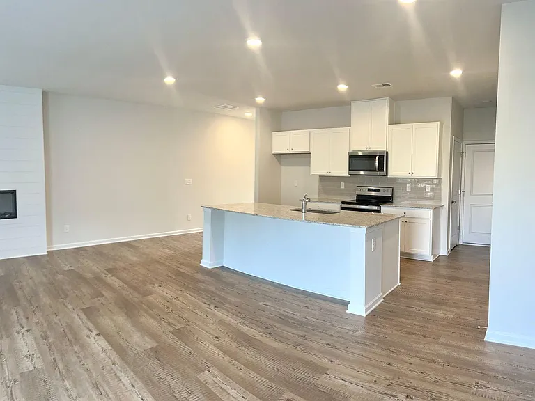 122 Founders Dr #42 — Photo 7