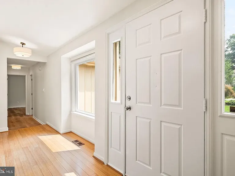13647 S Springs Dr — Photo 6