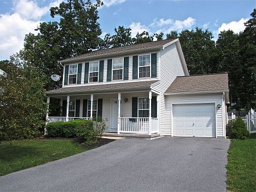 1st image of 214 Ghaner Dr