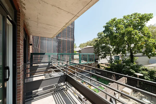 Rented by Twin Group | media 6