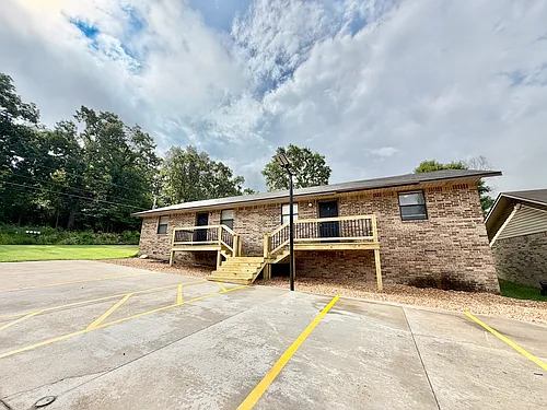 385 S Teehee Dr #1 Photo 1