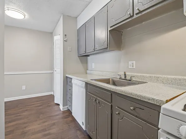 Retreat at Greenbriar, 3000 Continental Colony Pkwy SW #A005, Atlanta, GA 30331