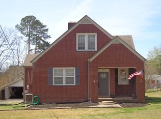 181 Washington Ave, Camden, TN 38320