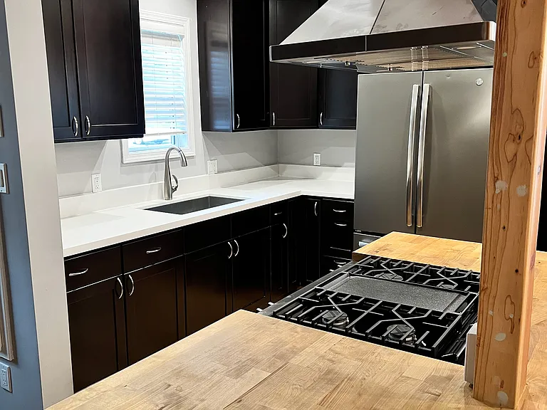7019 Jamieson Ave — Photo 9