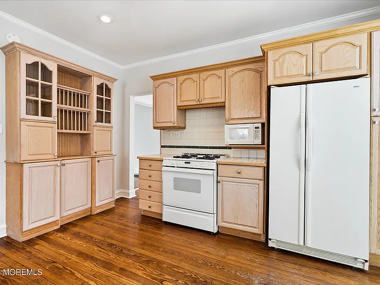 638 Overton Pl #1 — Photo 17