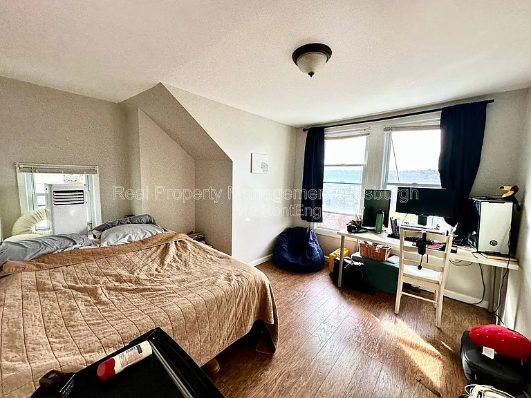 335 Lawn St — Photo 7