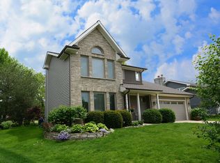 822 Kent Cir, Bartlett, IL 60103