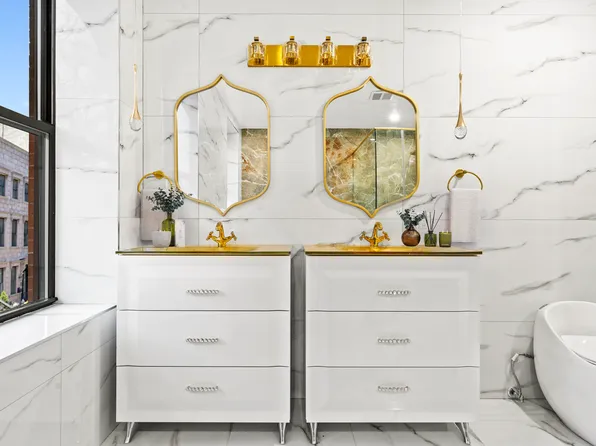 237 Saint James Place image 9 of 20