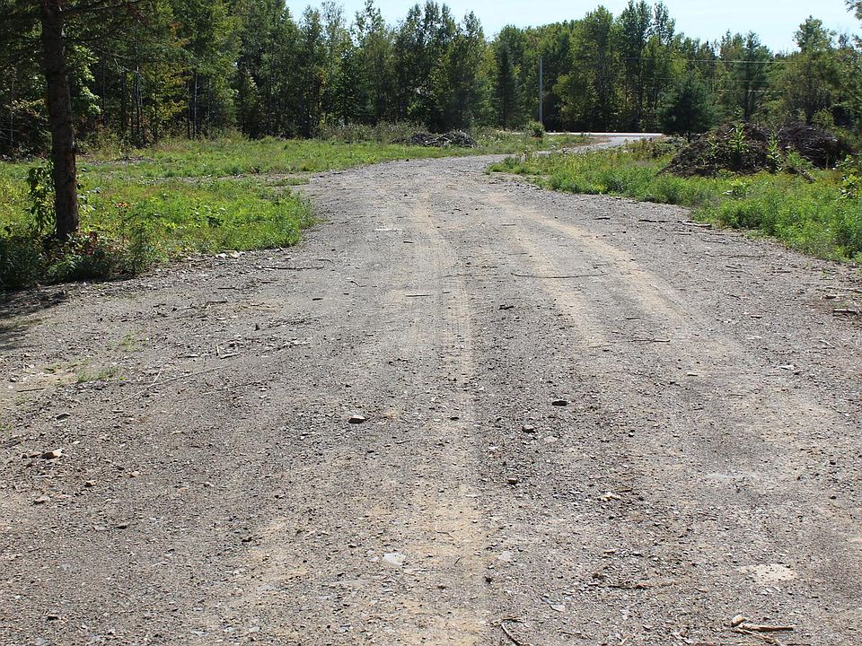 1st image of 416 Woodbridge Corner Road