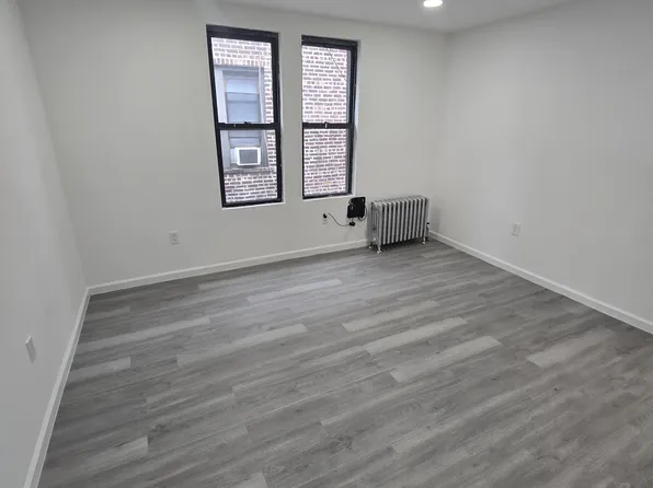 9413 Fifth Avenue image 1 of 11