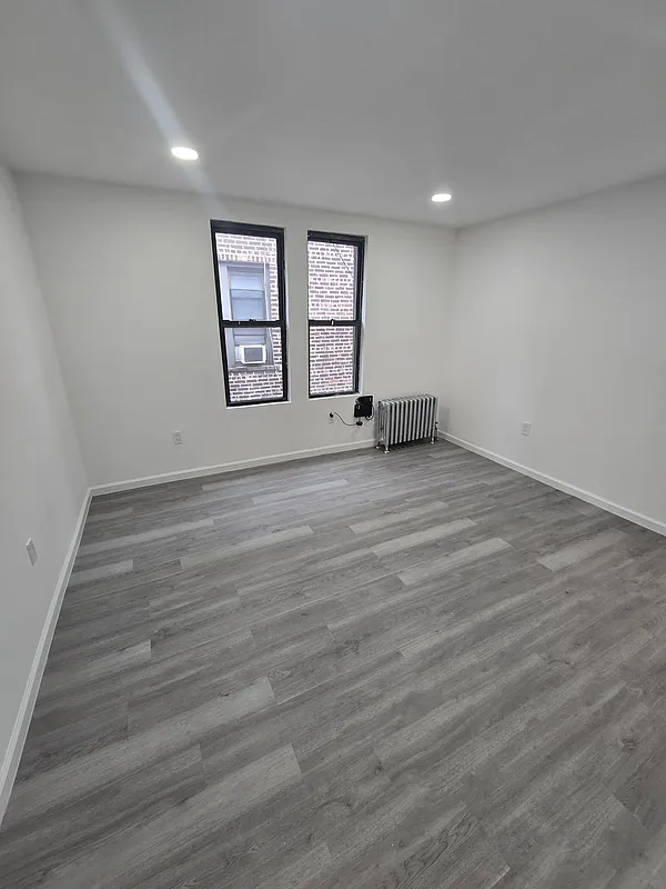 9413 Fifth Avenue 4R