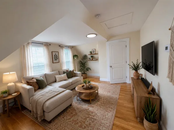 (undisclosed Address), Somerville, MA 02144