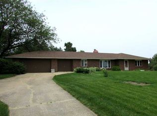 5530 Beverly Rd SW, Cedar Rapids, IA 52404