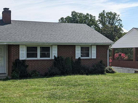 3rd image of 3355 Melody Ave