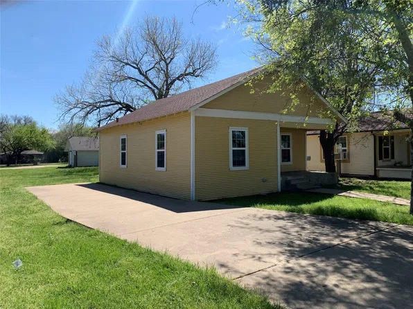 309 Avenue A, Ennis, TX 75119