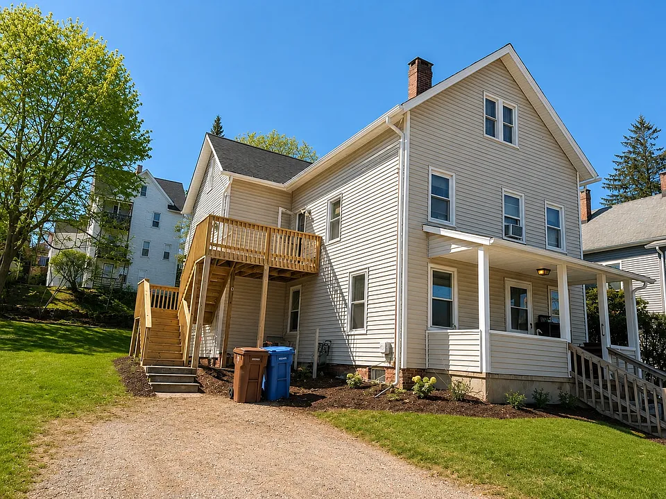 706-708 Howe Ave