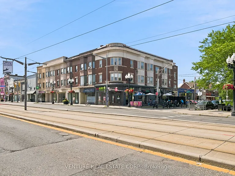 1228 Saint Clair Ave W #3 — Photo 2