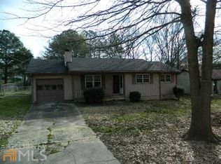823 Halfmoon Holw, Lilburn, GA 30047