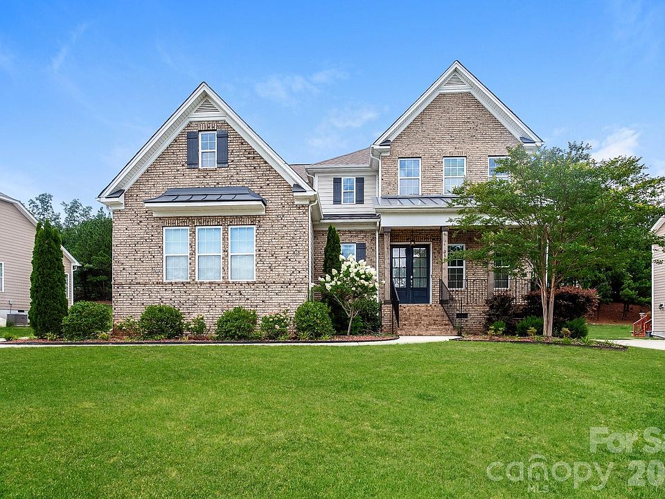 1st image of 205 N Centurion Ln