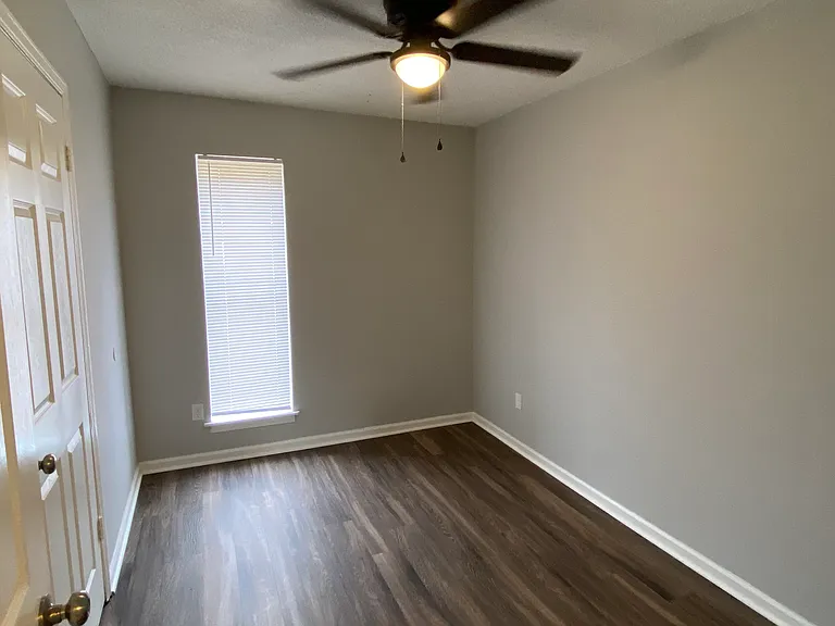 5343 Clinchport Cir — Photo 9