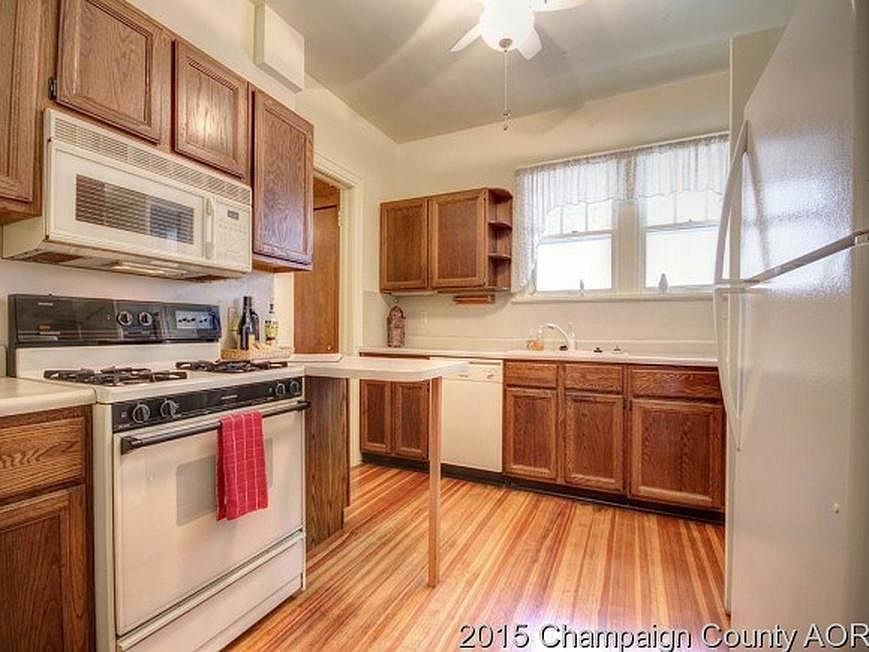 802 W Nevada St, Urbana, IL 61801 | Zillow