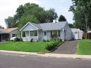 249 Andover Rd, Fairless Hills, PA 19030