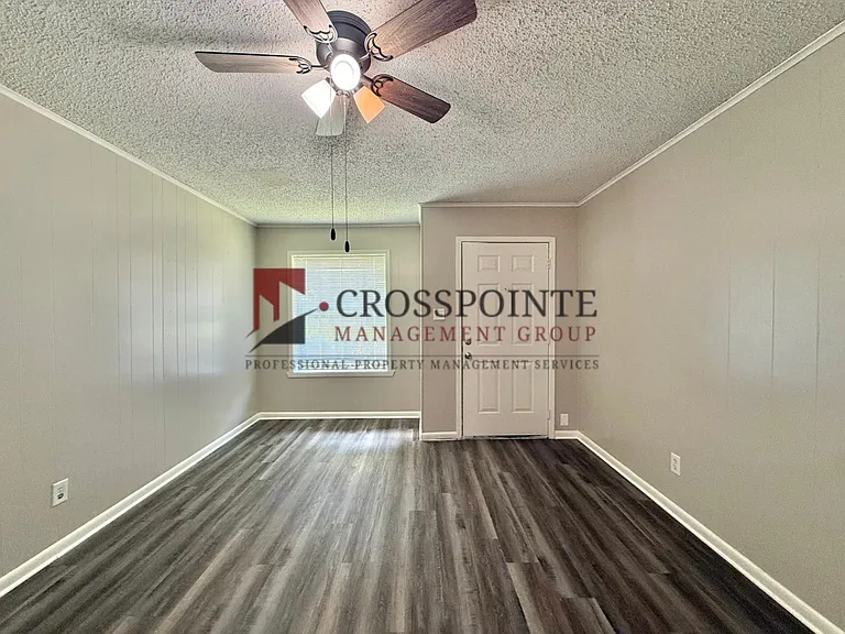 12402 Gentry Triplex — Photo 2