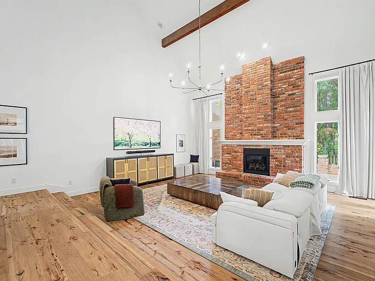 1801 El Contento Cir — Photo 9