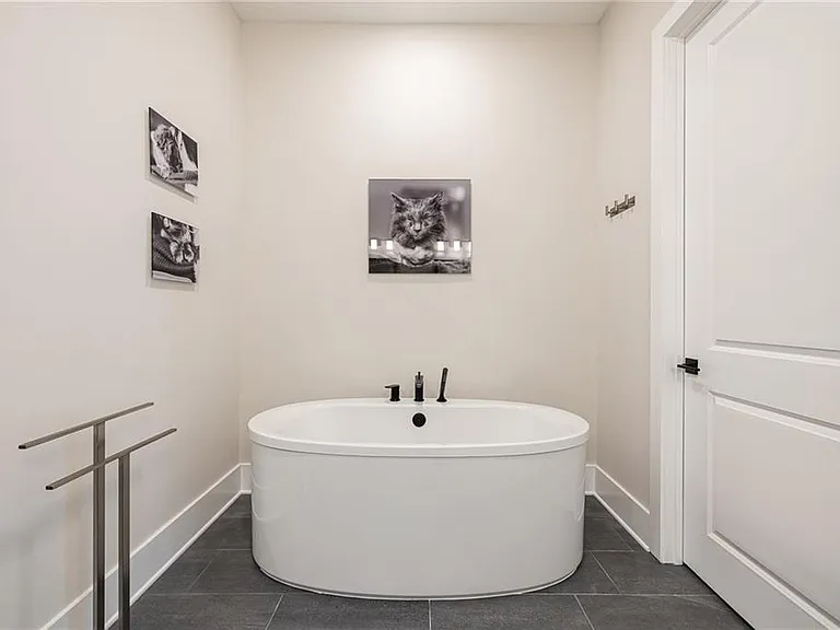 2722 Thornewilde Way — Photo 59