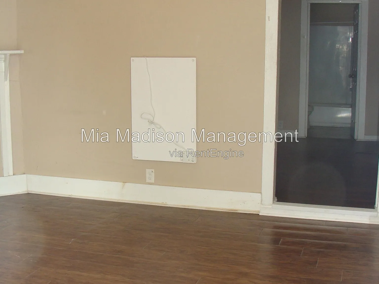 1 bed, 1.0 bath, $950 — Photo 2