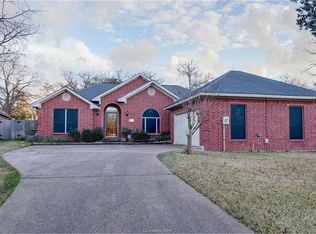 3508 Pioneer Cir, Bryan, TX 77808