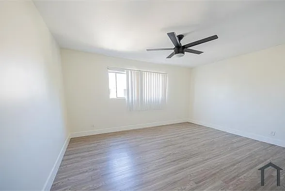 6402 S Victoria Ave #5 — Photo 13