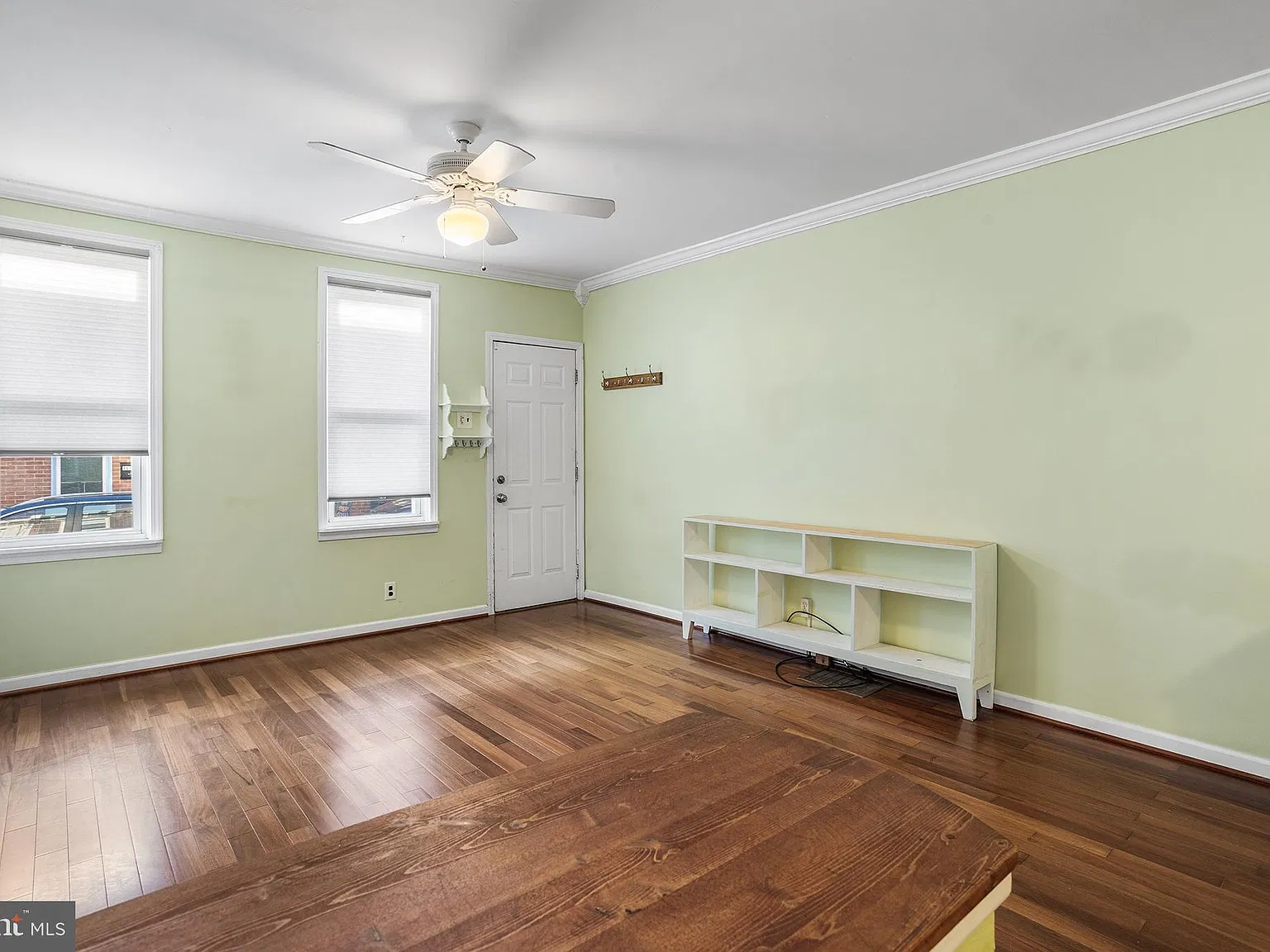 2 bed, 1.0 bath, 1016 sqft, $1,700 — Photo 2