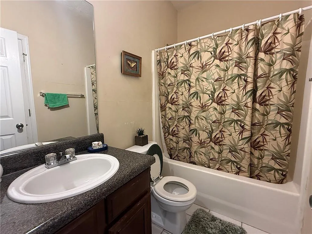 3 bed, 3.0 bath, $1,750 — Photo 3